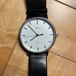 Timex slim minimal casual watch - no scratches - great condition